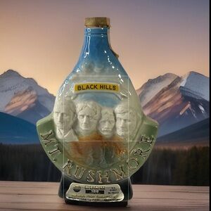 Jim Beam Mt. Rushmore Decorative Decanter ,Empty Bottle - EUC